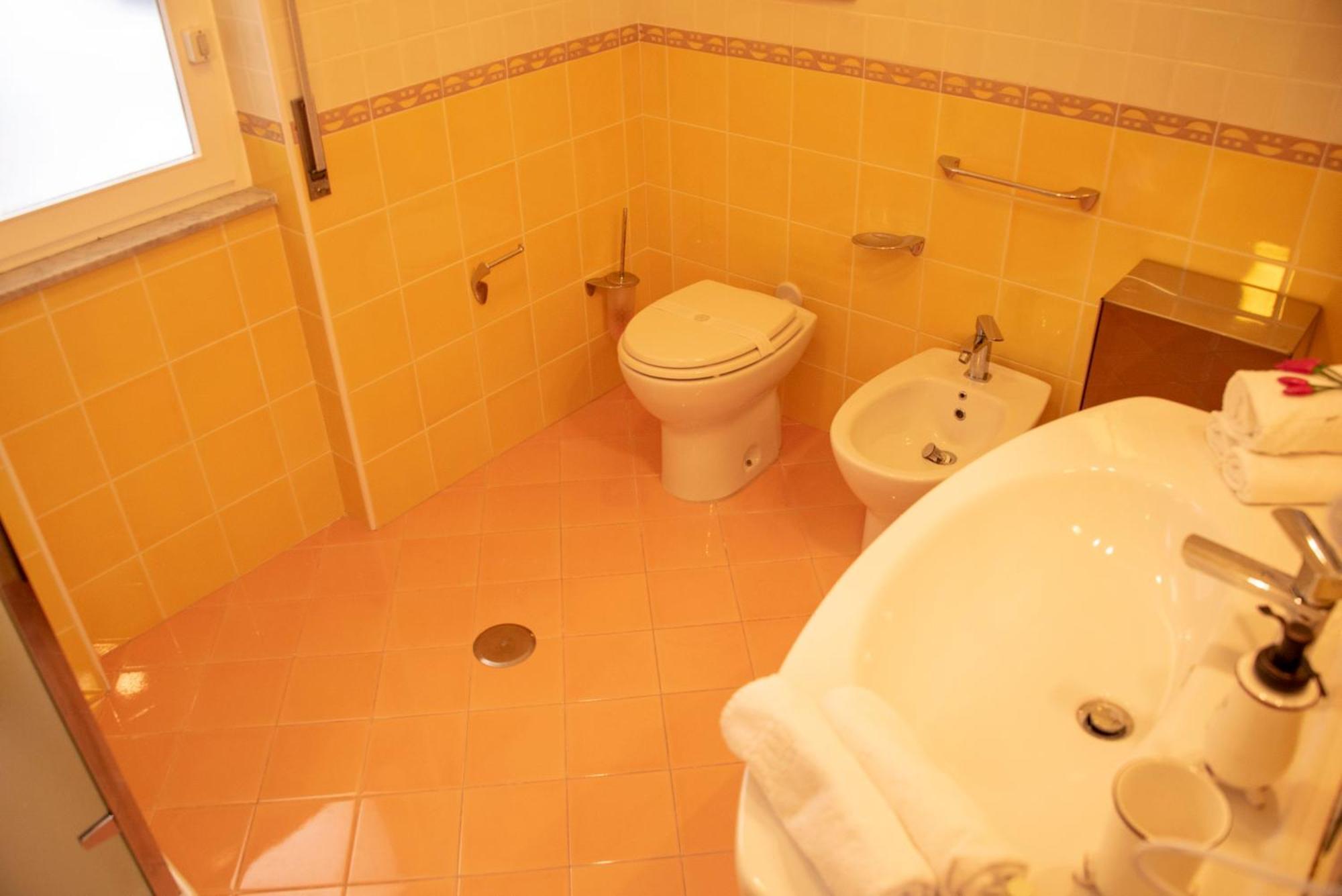 Reginella Guest House Salerno Kültér fotó
