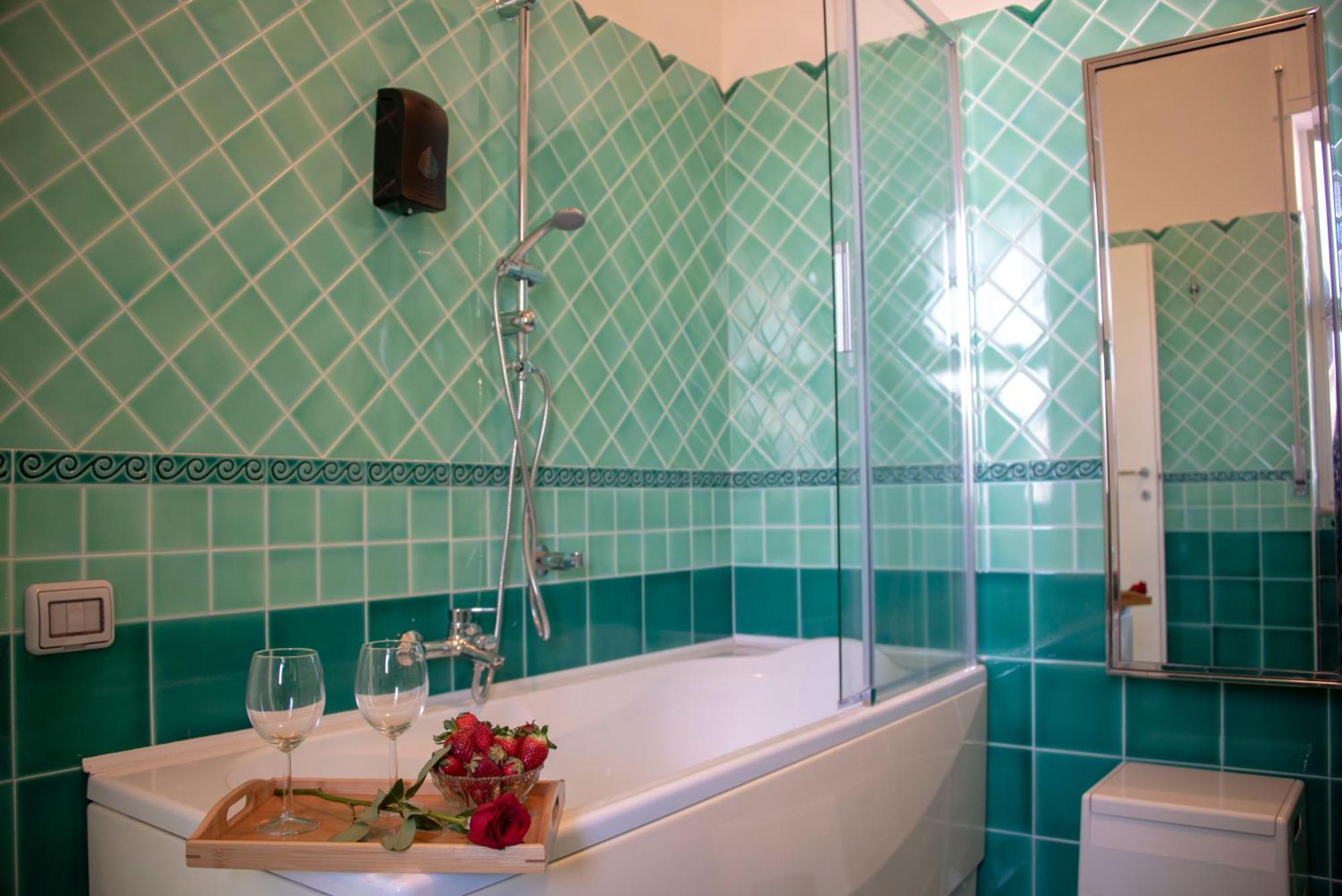 Reginella Guest House Salerno Kültér fotó